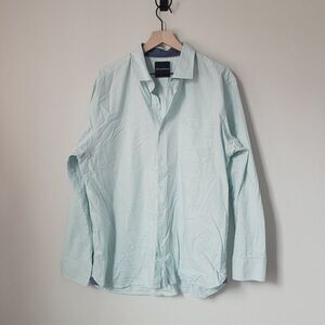 Tommy Bahama Light Blue Men's Button Down Shirt Size Large